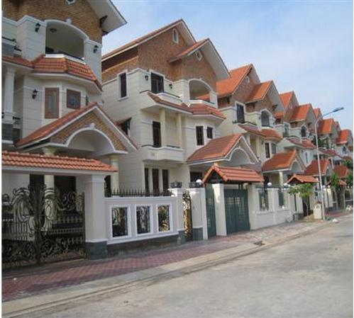 biet-thu-75x20m-co-thang-may-dang-co-hop-dong-thue-tai-kdc-himlam-kenh-te-quan-7
